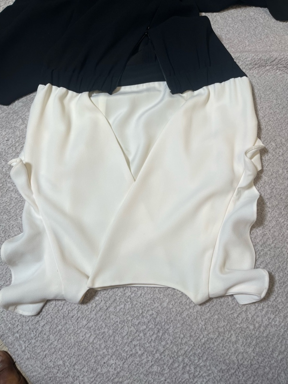 J. Crew Colorblocked Ruffle Sleeve Jumpsuit in Ivory & Black Size 0 - Picture 10 of 17